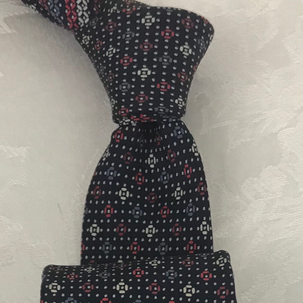 Yves Saint Laurent Silk Tie. NWOT
